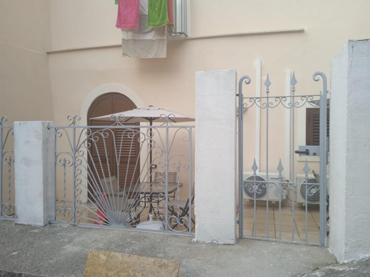 Affittacamere Prezioso Γκαέτα Εξωτερικό φωτογραφία